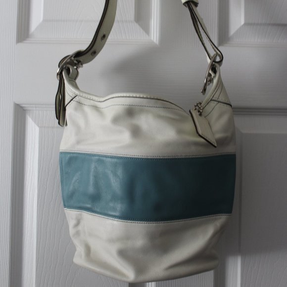 *SOLD*Coach bucket bag - Picture 8 of 8